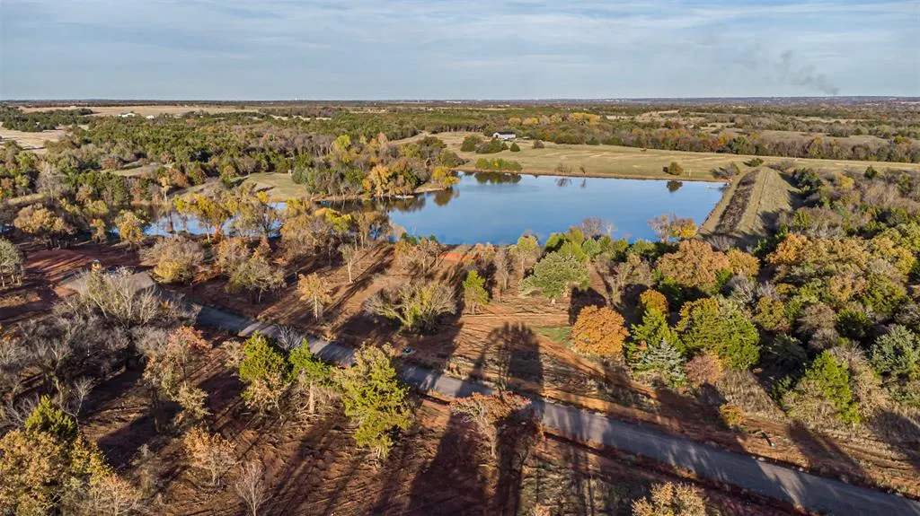 Photo 10 — 7301 Old Oak Trail, Guthrie, OK 73044