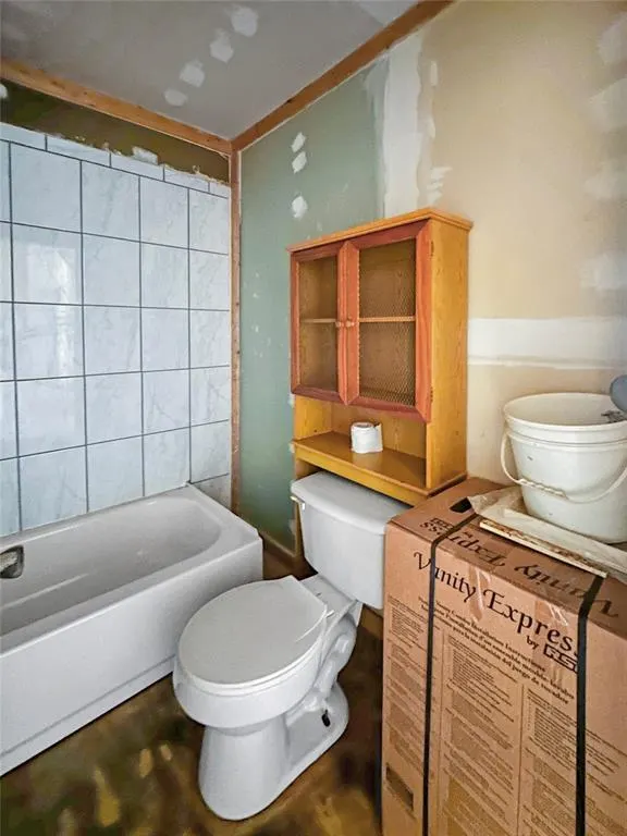 Photo 11 — 323 S Birch Avenue, Erick, OK 73645