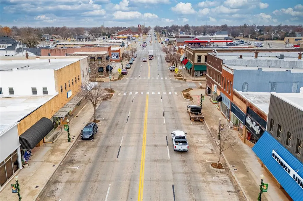 Photo 34 — 210 N Main Street, Kingfisher, OK 73750