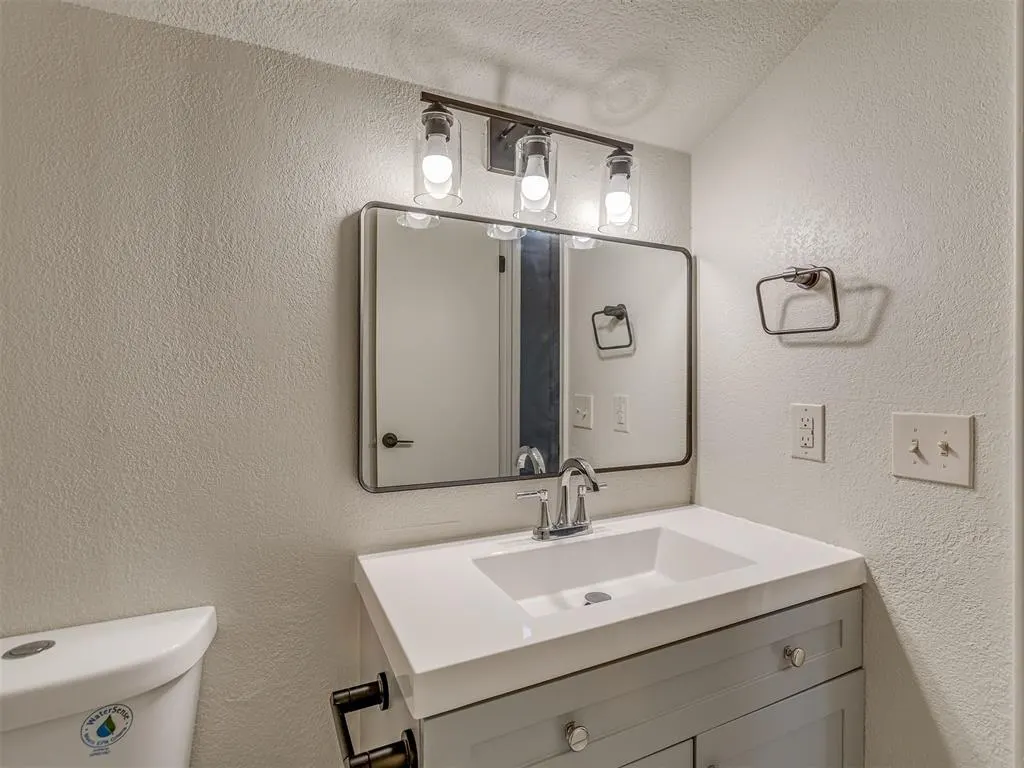 Photo 25 — 11140 Stratford Drive 612, Oklahoma City, OK 73120