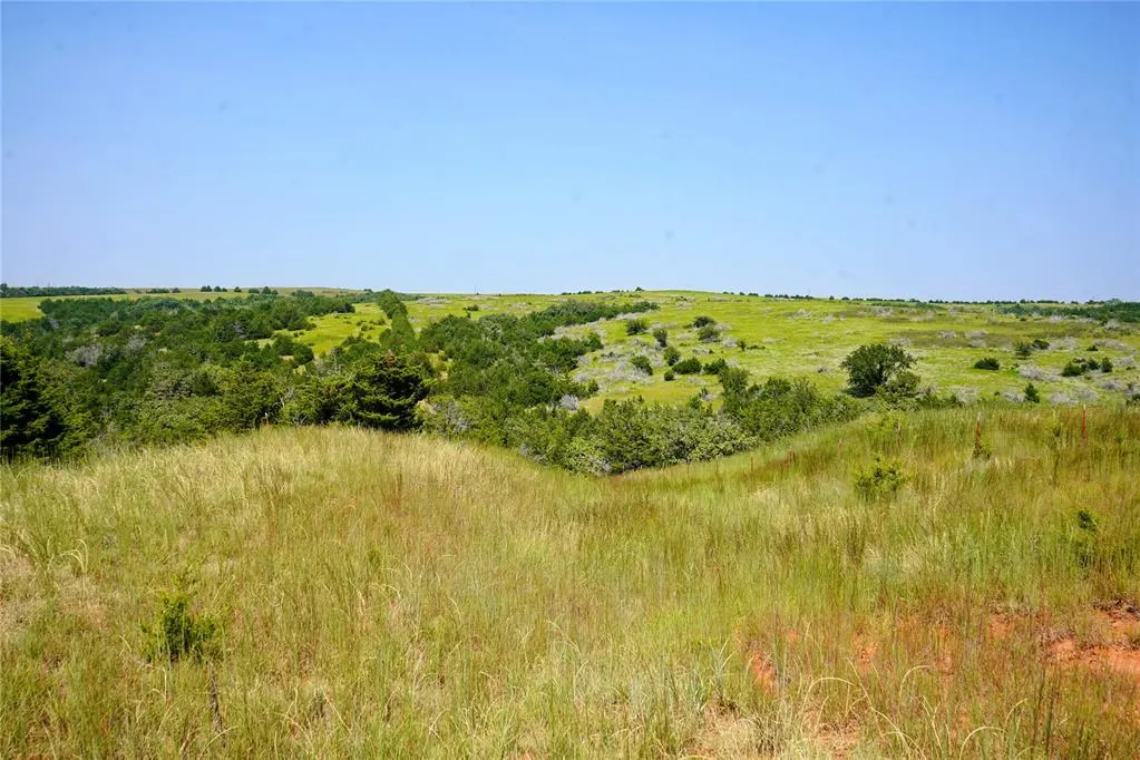 Photo 12 — N 2360 Road, Thomas, OK 73669