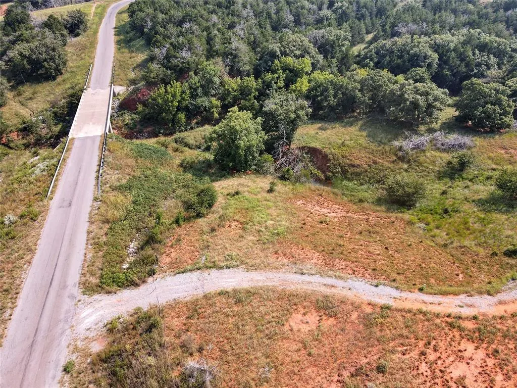 Photo 43 — N 2360 Road, Thomas, OK 73669