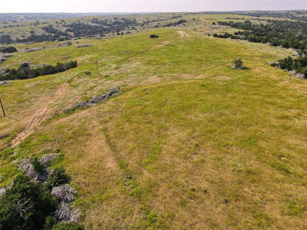 Photo 47 — N 2360 Road, Thomas, OK 73669