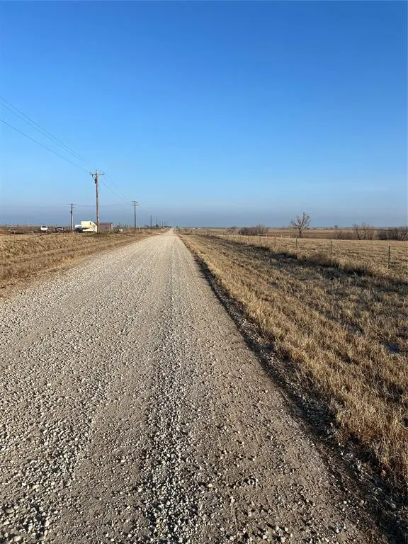 Photo 3 — 5201 S country club, Union City, OK 73089