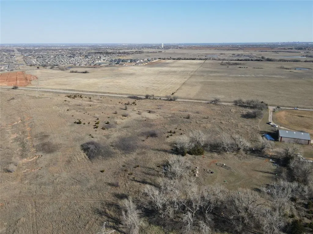 Photo 15 — 9003 N Mustang Road, Yukon, OK 73099