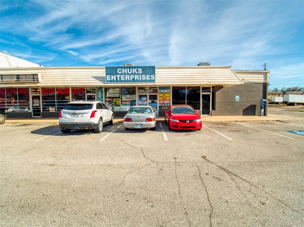 Photo 6 — 2000 N Macarthur Boulevard, Oklahoma City, OK 73127
