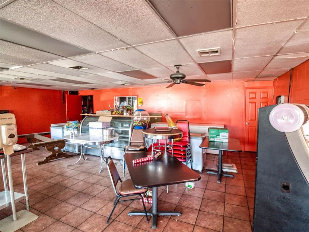 Photo 26 — 2000 N Macarthur Boulevard, Oklahoma City, OK 73127
