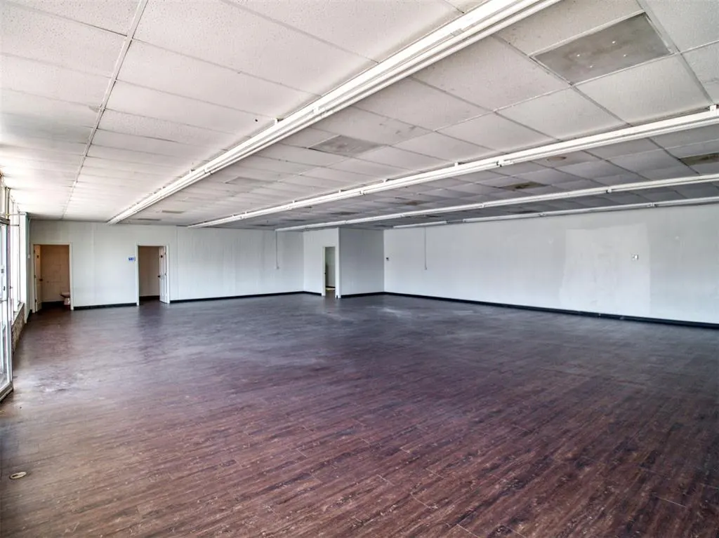 Photo 33 — 2000 N Macarthur Boulevard, Oklahoma City, OK 73127