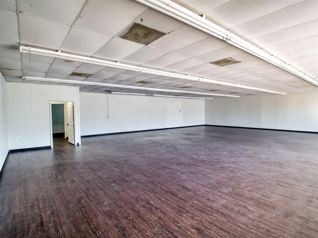 Photo 35 — 2000 N Macarthur Boulevard, Oklahoma City, OK 73127