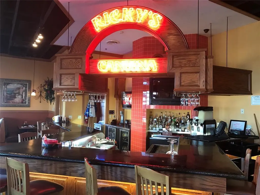 Photo 4 — 2160 S I 35 Service Road, Moore, OK 73160