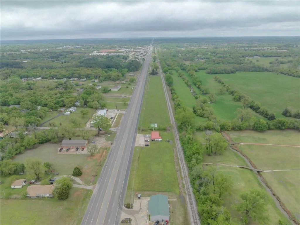 Photo 6 — 13410 NE 23rd Street, Choctaw, OK 73020