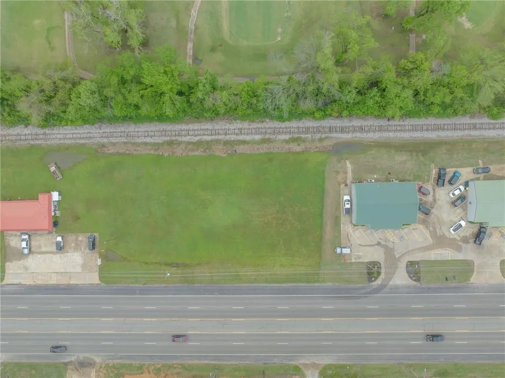 Photo 14 — 13410 NE 23rd Street, Choctaw, OK 73020