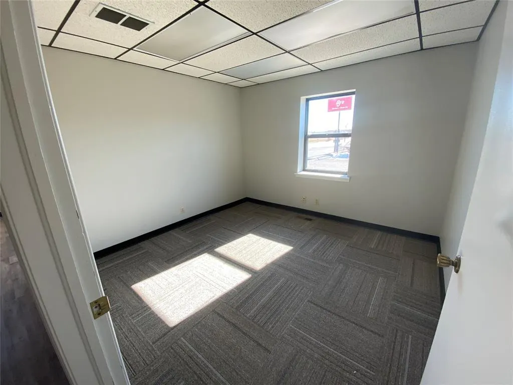 Photo 6 — 108 W 12th Street, Elk City, OK 73644