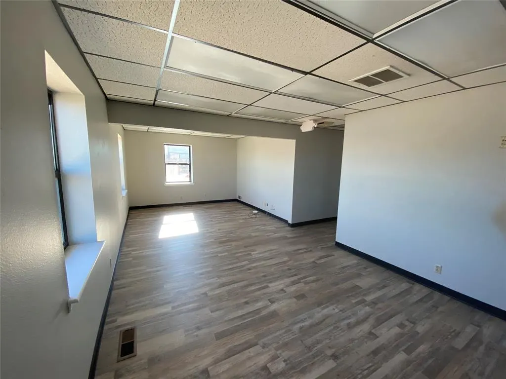 Photo 9 — 108 W 12th Street, Elk City, OK 73644