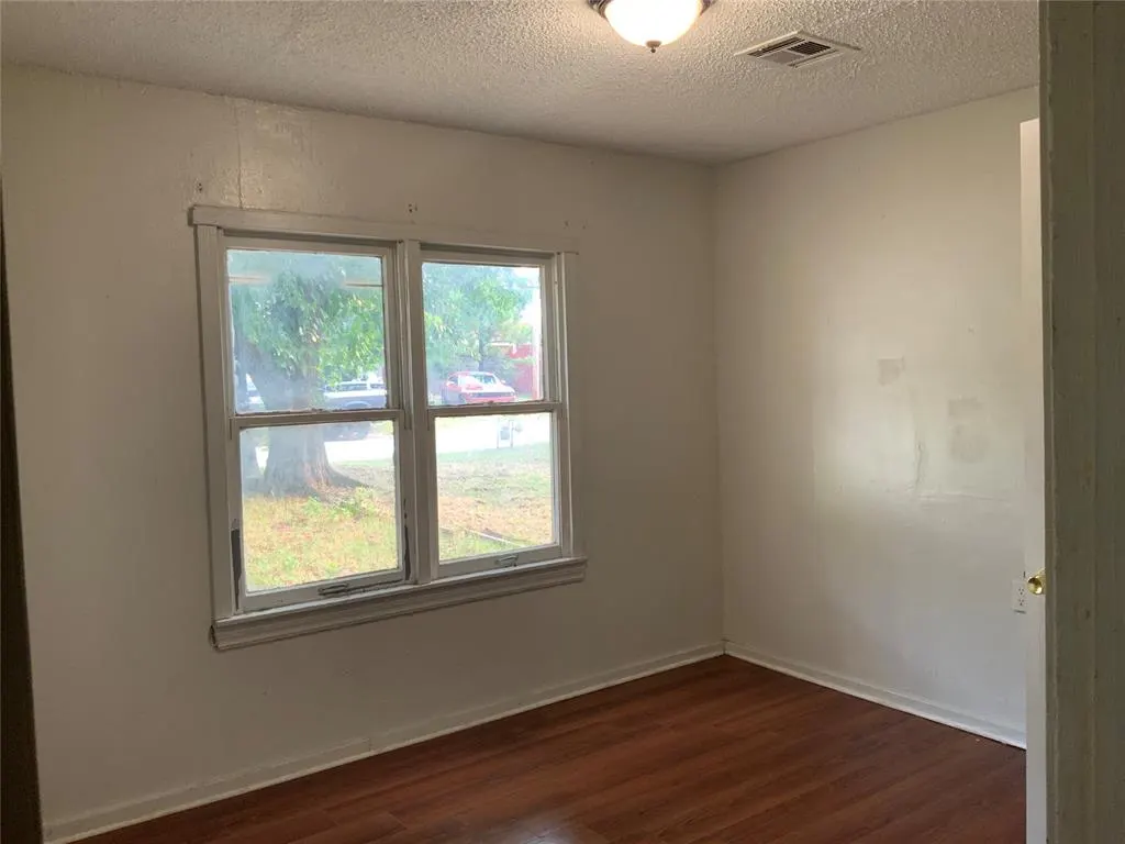 Photo 2 — 5843 NW 24th Street, Oklahoma City, OK 73127