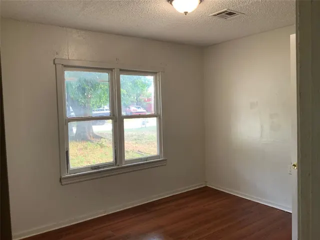Photo 2 — 5843 NW 24th Street, Oklahoma City, OK 73127
