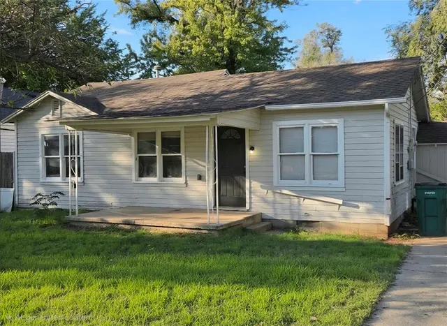 Photo 2 — 5843 NW 24th Street, Oklahoma City, OK 73127