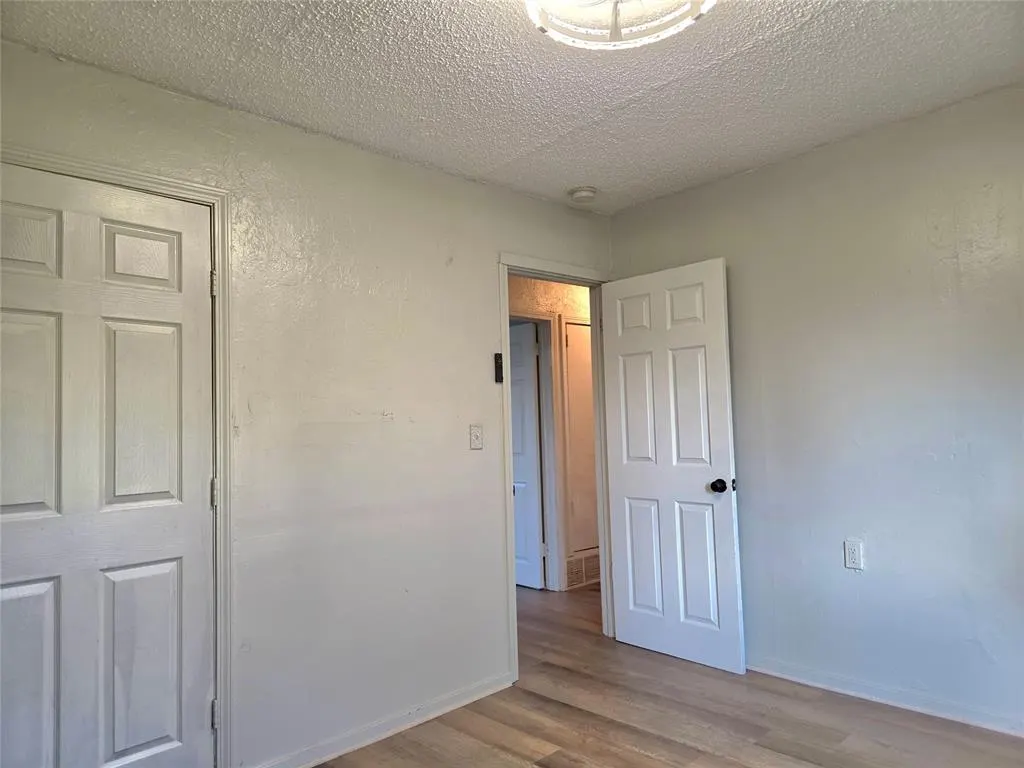 Photo 13 — 5843 NW 24th Street, Oklahoma City, OK 73127