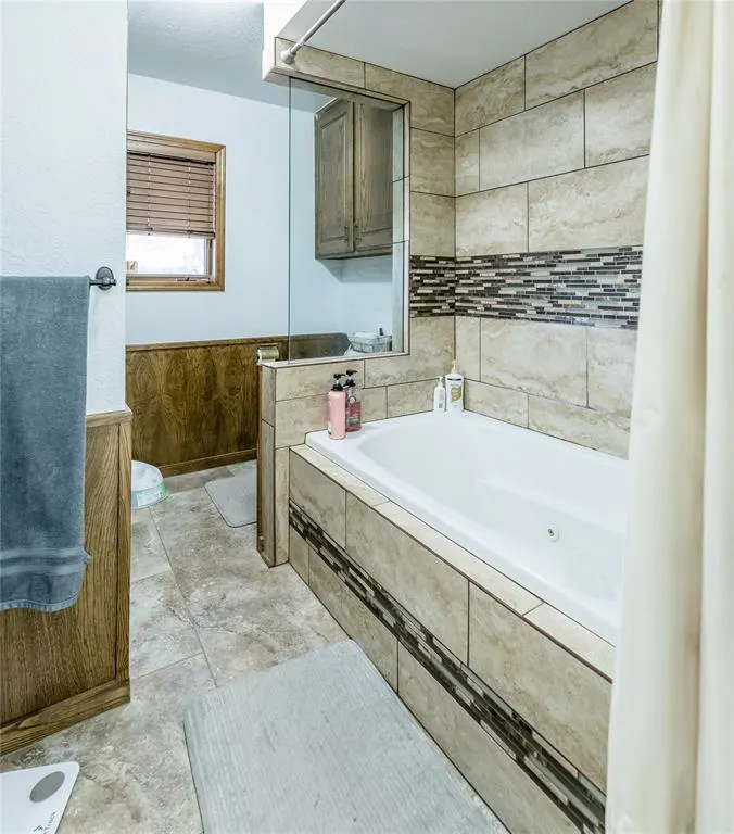 Photo 12 — 909 N Randall Avenue, Elk City, OK 73644