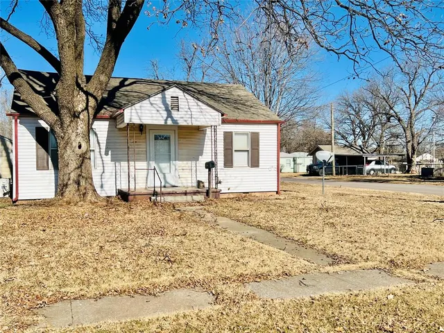 Front exterior — 1401 W 2nd Street, Elk City, OK 73644