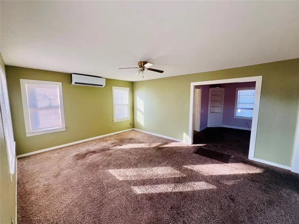 Photo 4 — 1401 W 2nd Street, Elk City, OK 73644