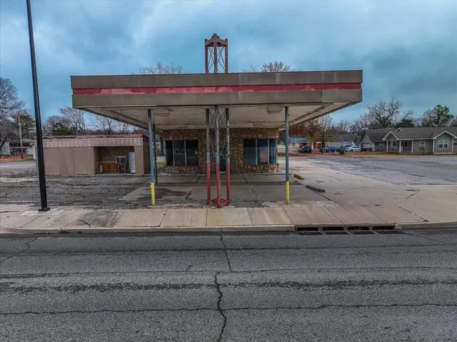 Photo 7 — 330 S Green Avenue, Purcell, OK 73080