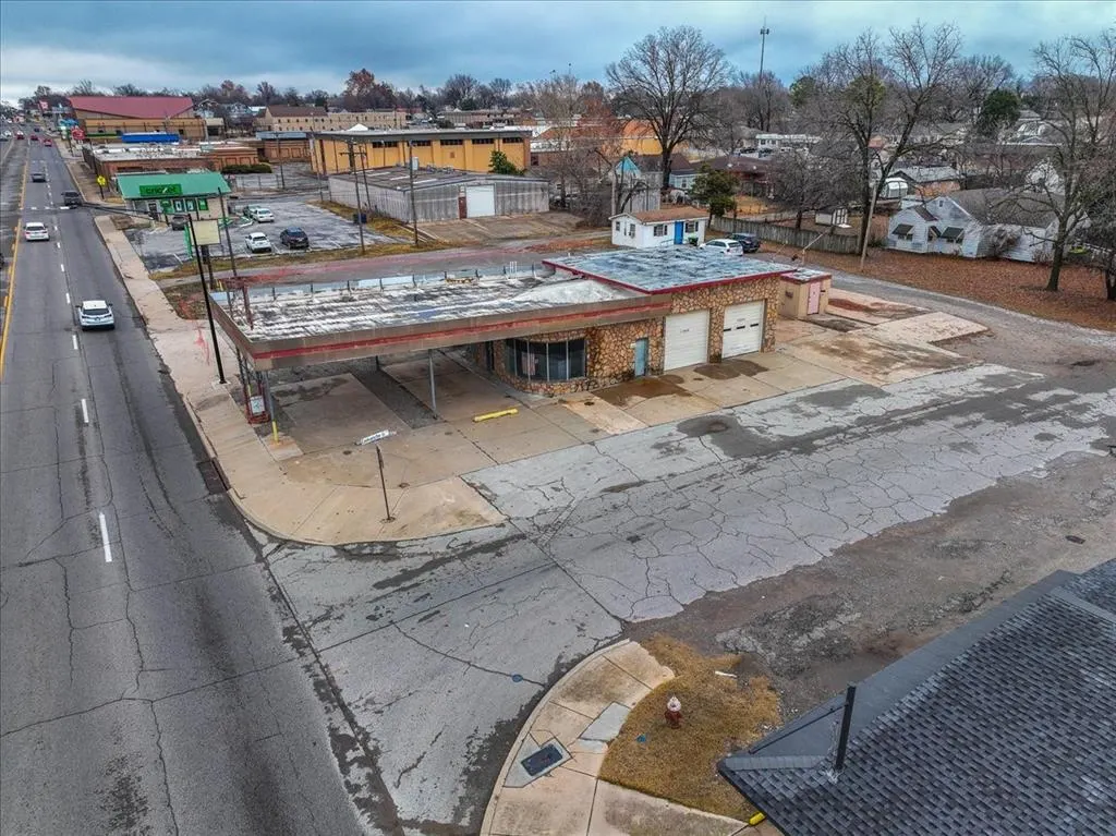 Photo 12 — 330 S Green Avenue, Purcell, OK 73080