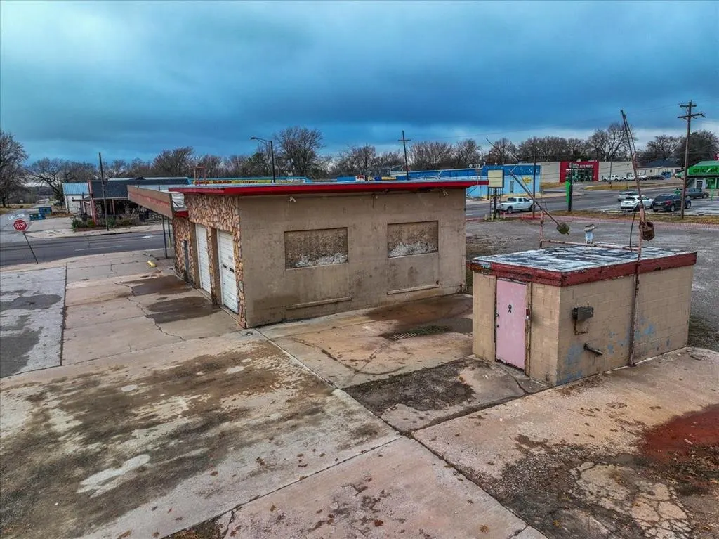 Photo 17 — 330 S Green Avenue, Purcell, OK 73080