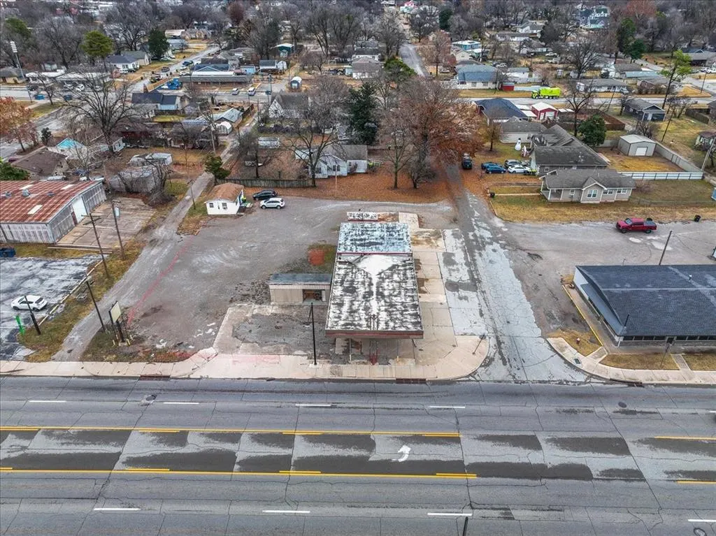 Photo 22 — 330 S Green Avenue, Purcell, OK 73080