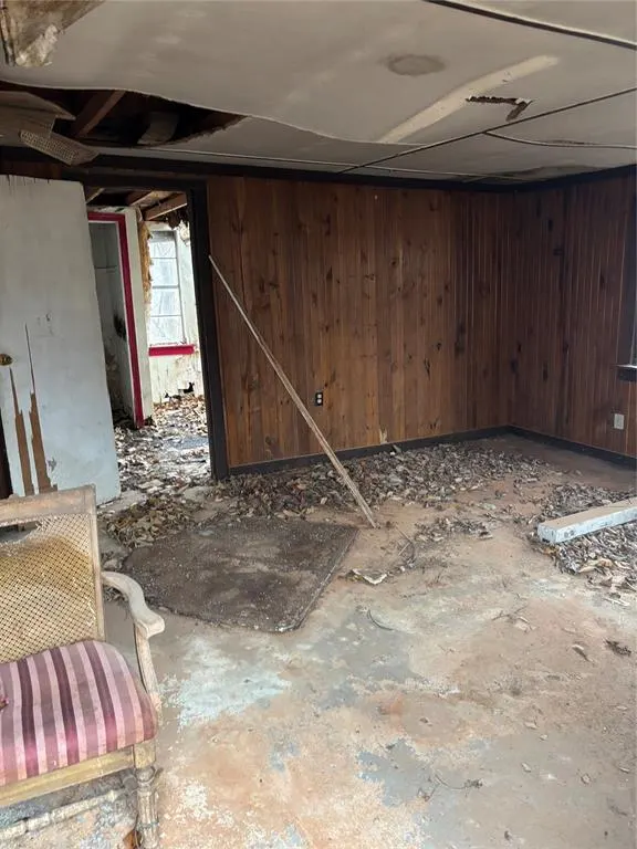 Photo 5 — 21290 E Eighth Street, Hinton, OK 73047