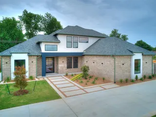 Sold home at 2433 SW 127th Street