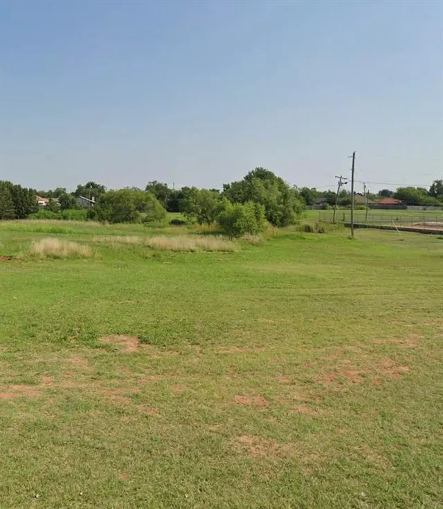 Photo 2 — 405 NW 116th Street, Oklahoma City, OK 73114