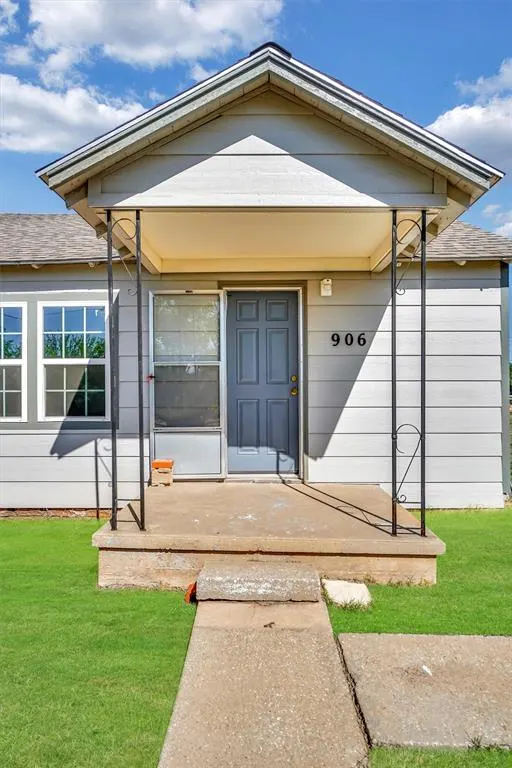 Photo 4 — 906 N Jackson Street, Altus, OK 73521