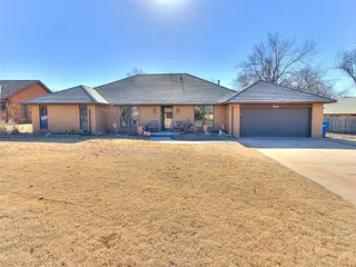 Sold home at 1011 Francis Circle