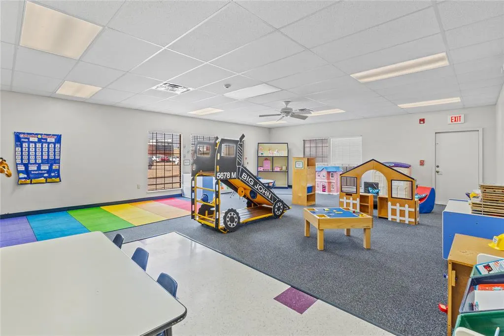 Photo 8 — 217 N 6th Street, Kingfisher, OK 73750