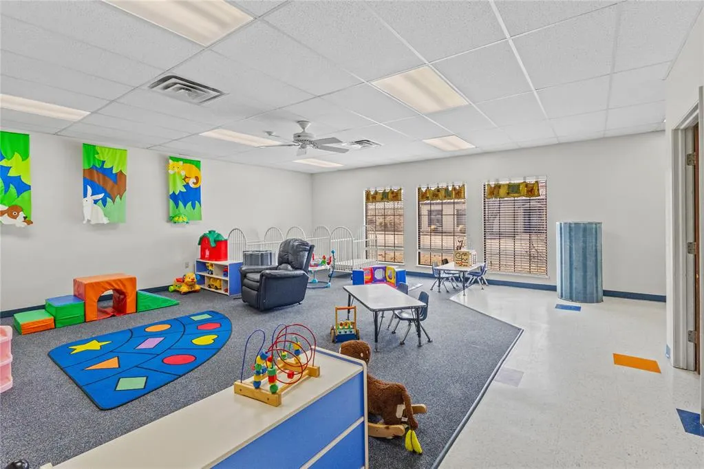Photo 11 — 217 N 6th Street, Kingfisher, OK 73750