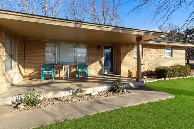 Photo 4 — 406 N Reimer, Corn, OK 73024