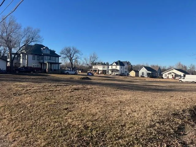 Photo 2 — 1501 W Noble Avenue, Guthrie, OK 73044
