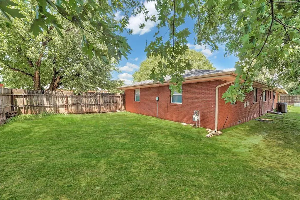 Photo 32 — 1122 W Ave C, Elk City, OK 73644