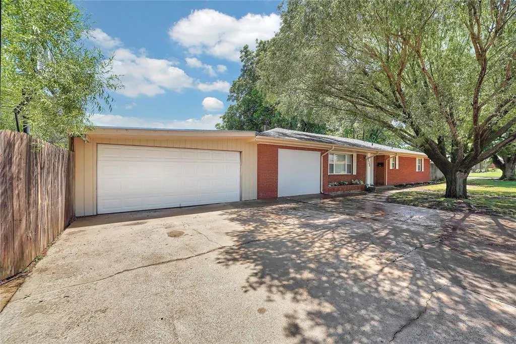 Photo 46 — 1122 W Ave C, Elk City, OK 73644