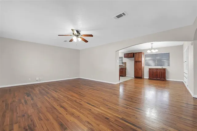 Photo 5 — 1122 W Ave C, Elk City, OK 73644