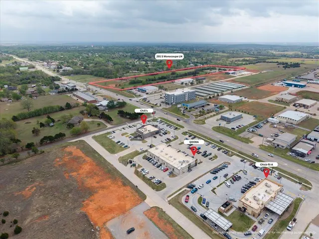 Photo 5 — 201 S Monocoupe Lane, Mustang, OK 73064