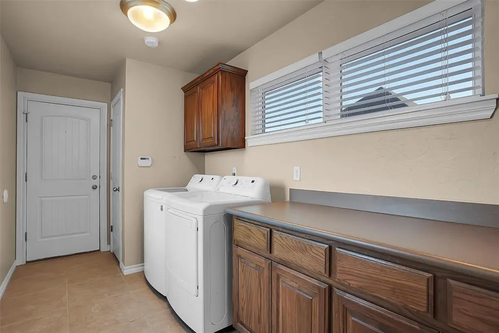 Photo 25 — 717 E 11th Street, Cordell, OK 73632