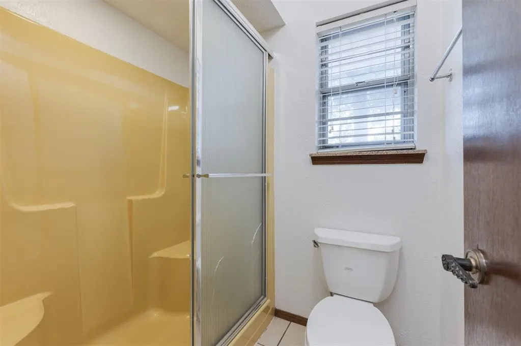 Photo 18 — 9718 Hummingbird Lane, Oklahoma City, OK 73162