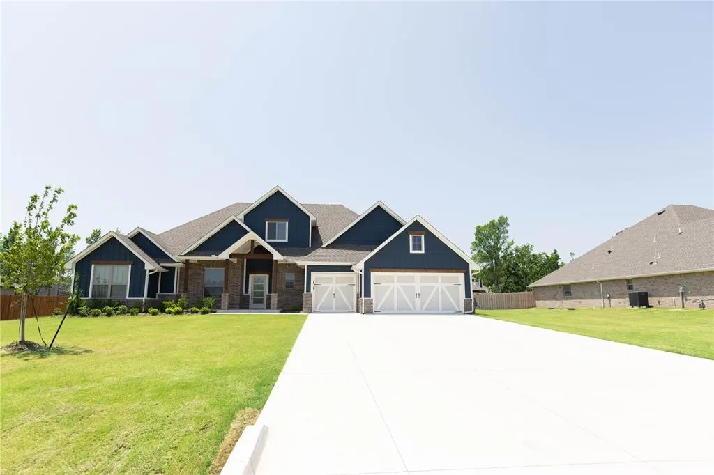 Photo 2 — 12417 Samara Drive, Oklahoma City, OK 73173