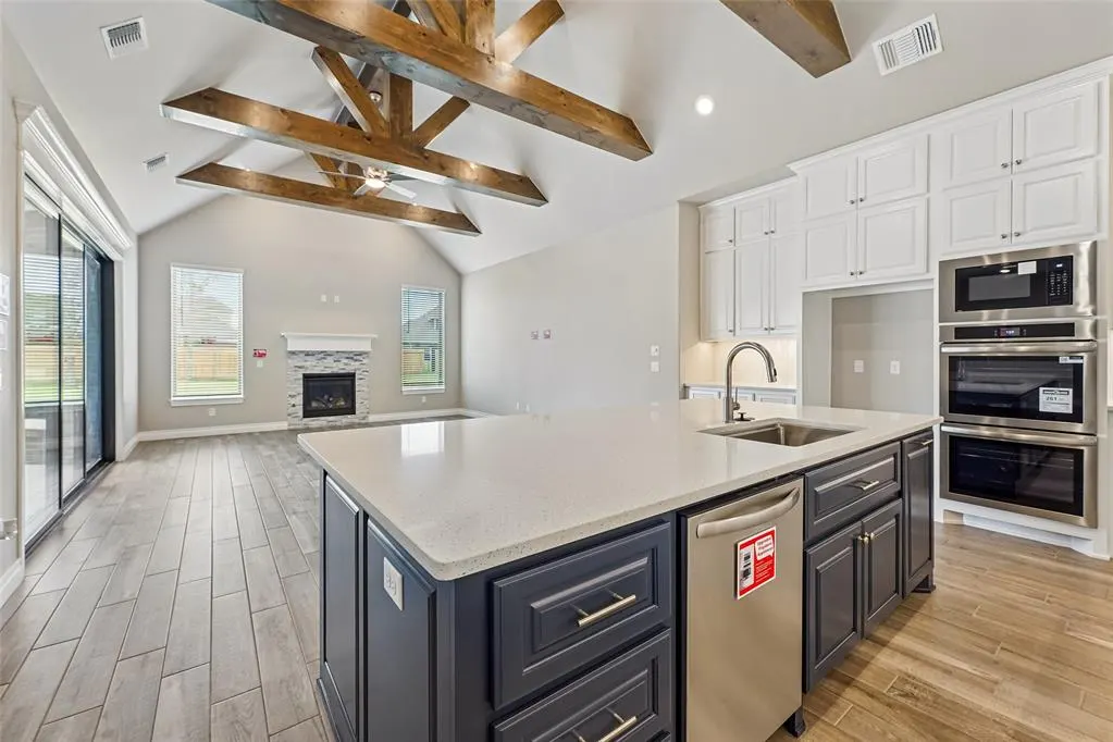 Photo 4 — 12417 Samara Drive, Oklahoma City, OK 73173