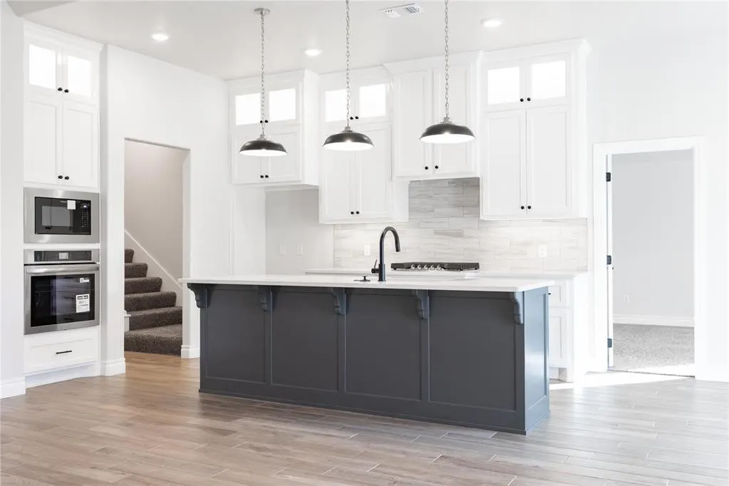 Photo 5 — 12517 Samara Drive, Oklahoma City, OK 73173