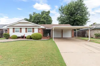 Sold home at 6501 S Harvey Avenue