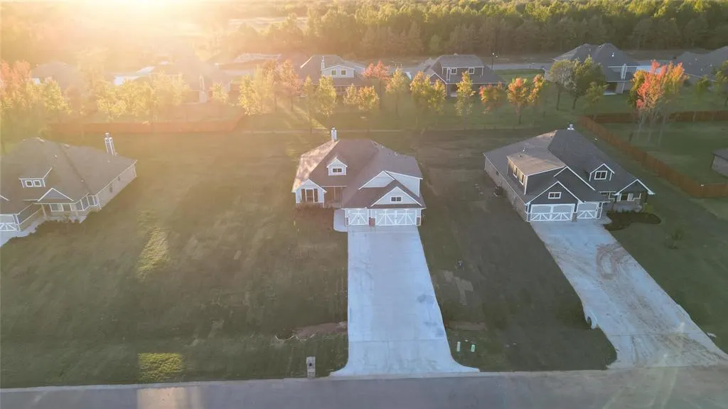 Photo 31 — 12601 Samara Drive, Moore, OK 73173