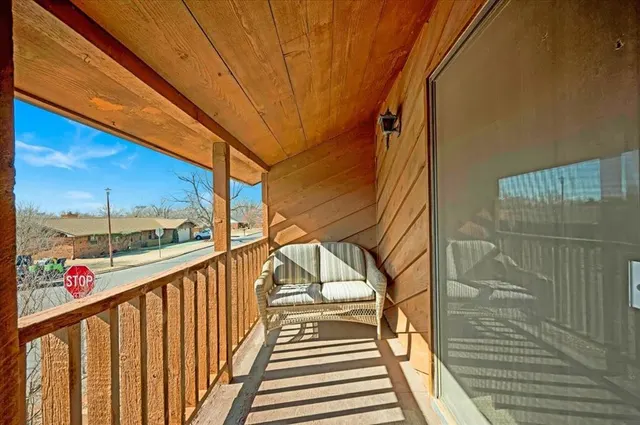 Photo 8 — 1519 Lexington Avenue, Clinton, OK 73601